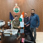 शहर में वेस्पा की आड़ में चल रही अनैतिक गतिविधियों पर लगे अंकुश की मांग पुलिस कमिश्नर रायपुर से प्रेस रिपोर्टर क्लब छत्तीसगढ़ की अहम मुलाकात