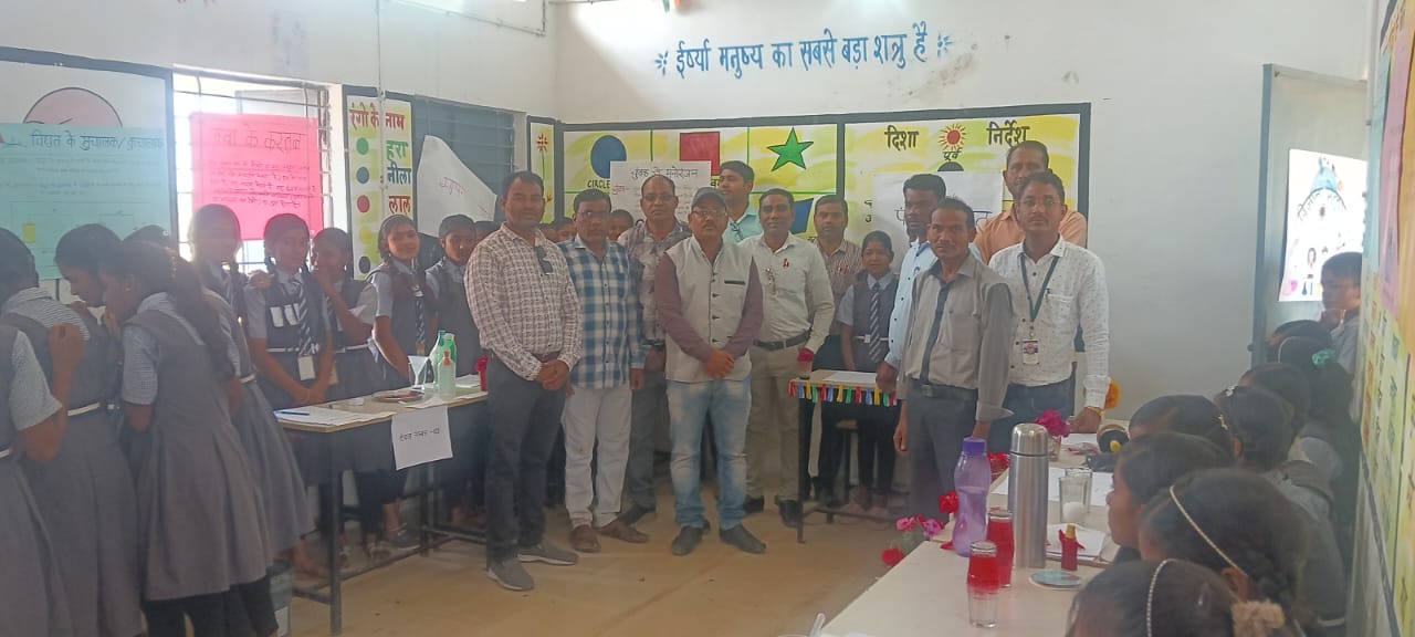 शासकीय उच्च माध्यमिक शाला जेवरा में विज्ञान मेले का उत्साहपूर्ण आयोजन