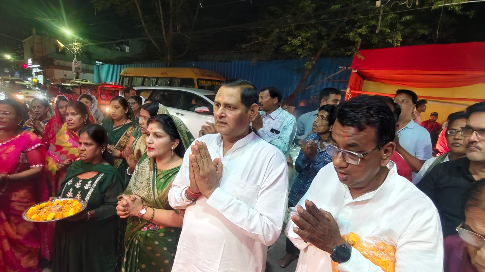 रंग पंचमी व जन्मदिन पर हनुमान जी की महाआरती, पुष्प होली और भंडारे का आयोजन