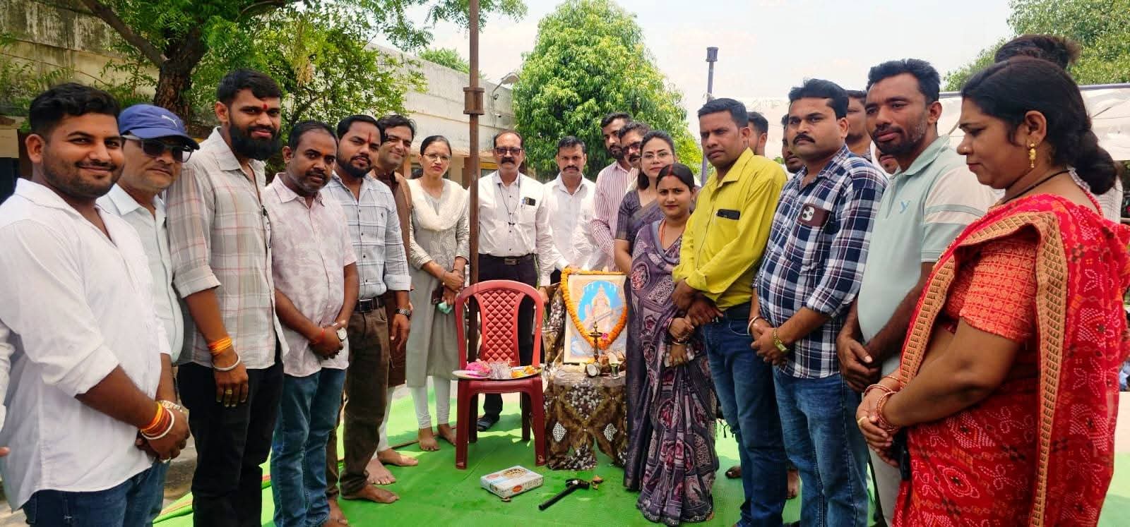 बम्हनीडीह में विकासखंड स्तरीय शाला प्रवेशोत्सव संपन्न, नवप्रवेशी विद्यार्थियों का हुआ आत्मीय स्वागत