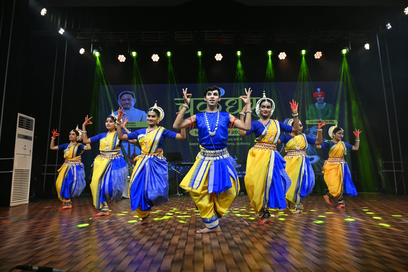 खैरागढ़ संगीत विश्वविद्यालय के विद्यार्थियों ने चक्रधर समारोह में बिखेरे शास्त्रीय नृत्य के रंग
