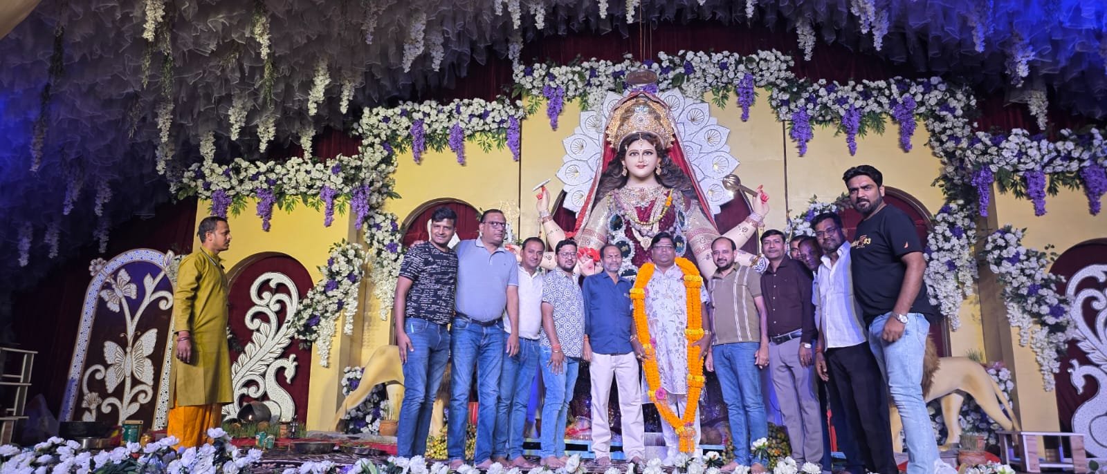 दिलीप मित्तल गुप्ता ने माँ सिद्धिदात्री दुर्गा उत्सव समिति को दिए 5 लाख रुपये